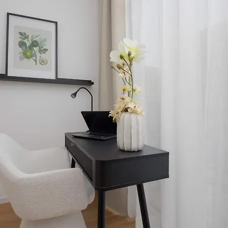 Appartement Krochmalna Browary Warszawskie With Air Conditioning And Parking By Renters Prestige Warschau