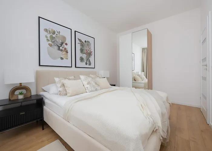 Krochmalna Browary Warszawskie With Air Conditioning And Parking By Renters Prestige * وارسو