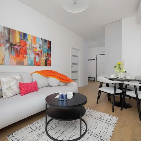 Krochmalna Browary Warszawskie With Air Conditioning And Parking By Renters Prestige 华沙